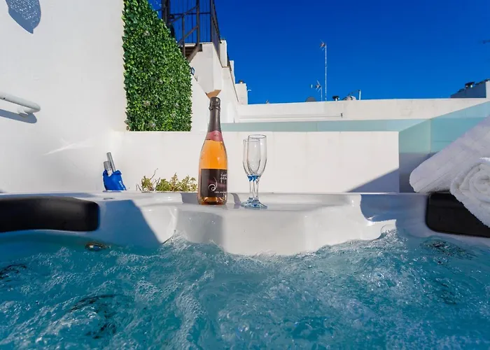 Atico & Jacuzzi Cruz By Cadiz4Rentals